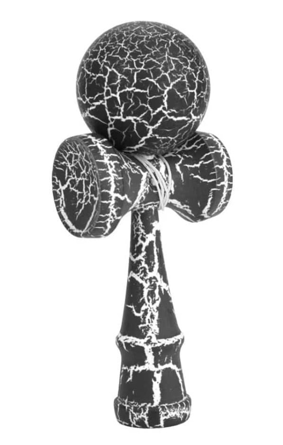 Kendama profesionala din lemn 18 cm model clasic cu design crapat culoare ALB/NEGRU